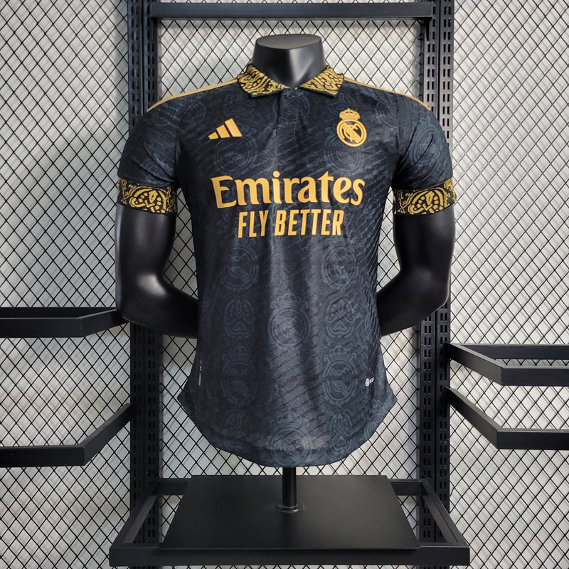 CAMISA VERSÃO PLAYER DO REAL MADRID 23/24 BLACK E DOURADO