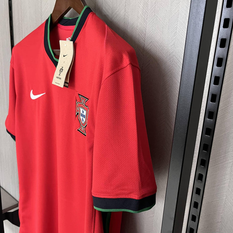 CAMISA DA SELEÇÃO DE PORTUGAL 24/25 VERMELHO